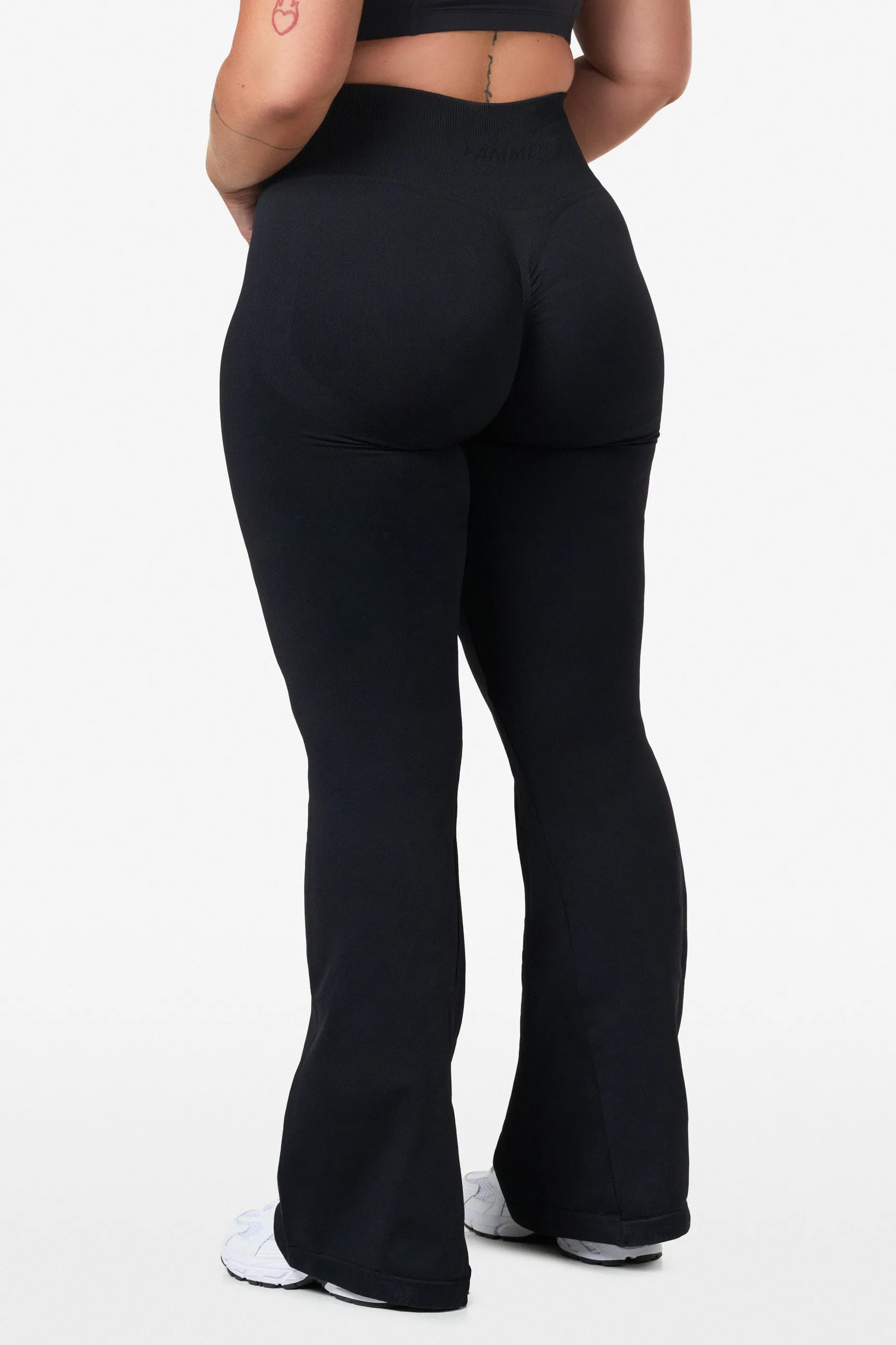 Black Scrunch Flared Leggings