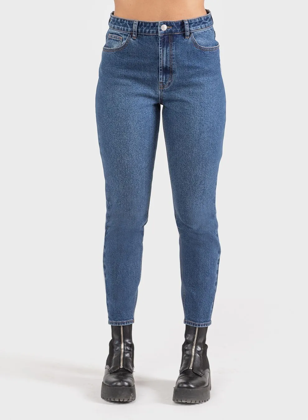 Dex Mom Jeans in Mid Blue