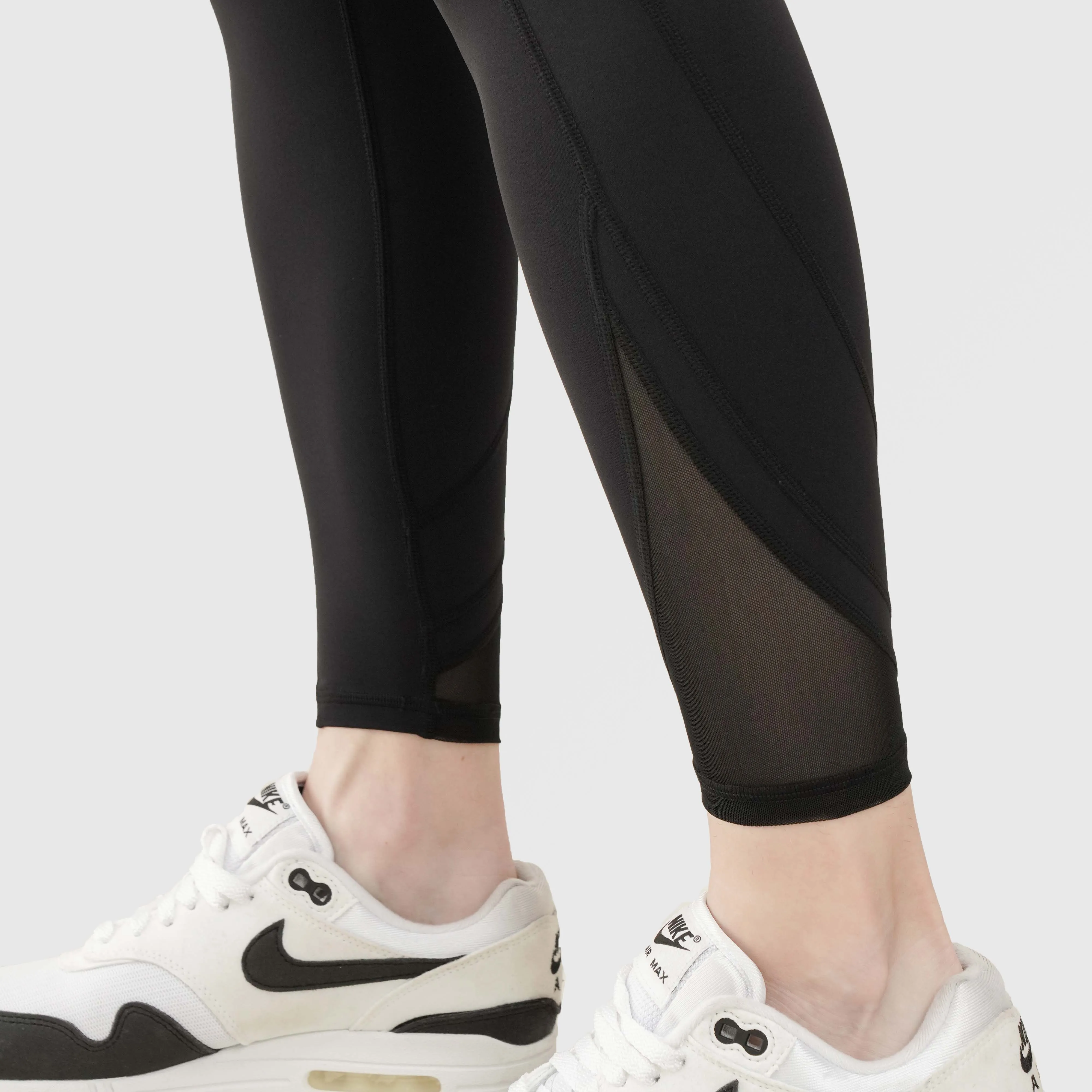 Leap Leggings (Black)