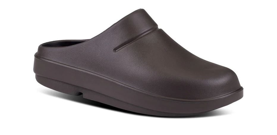 Oofos Unisex Oocloog Clog Slip On Shoes- Mocha