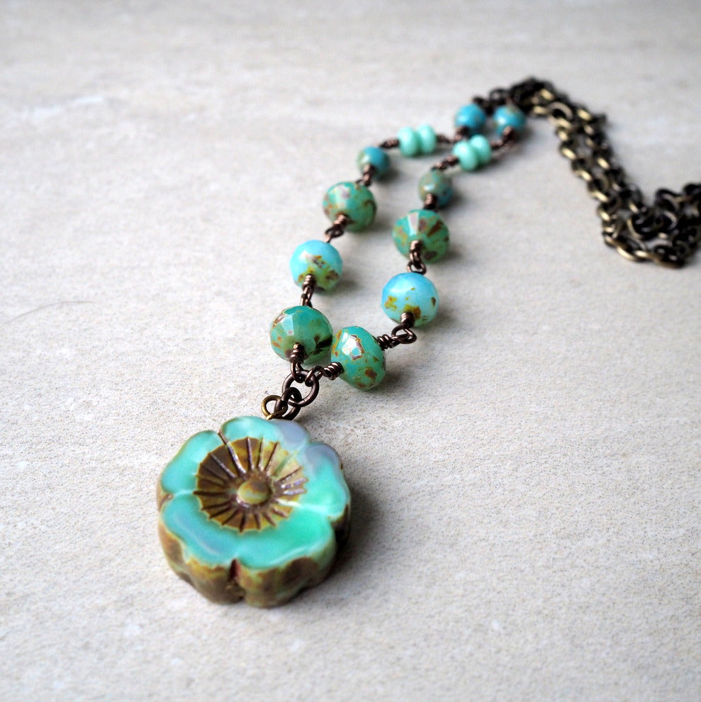 Turquoise Flower Beaded Necklace