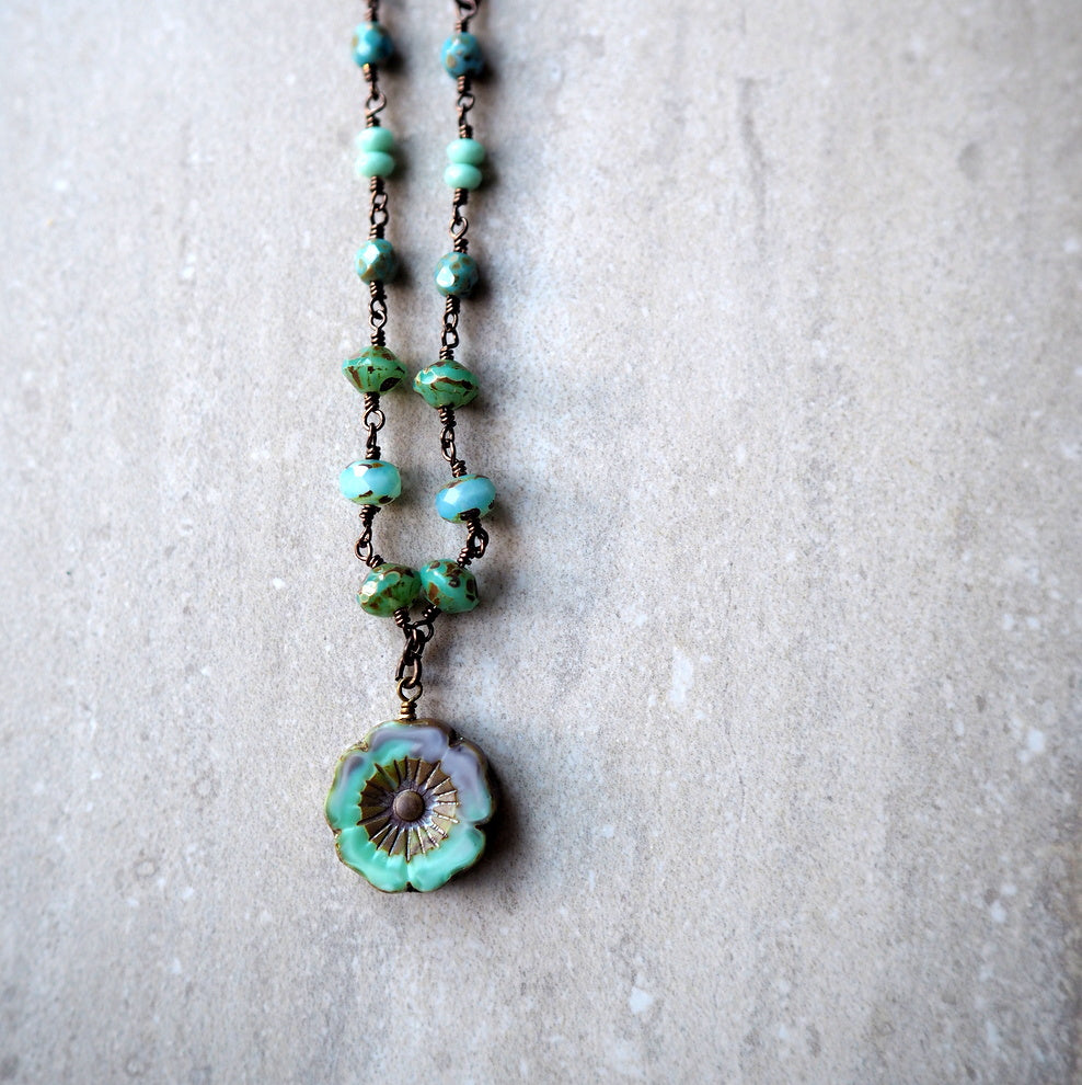 Turquoise Flower Beaded Necklace